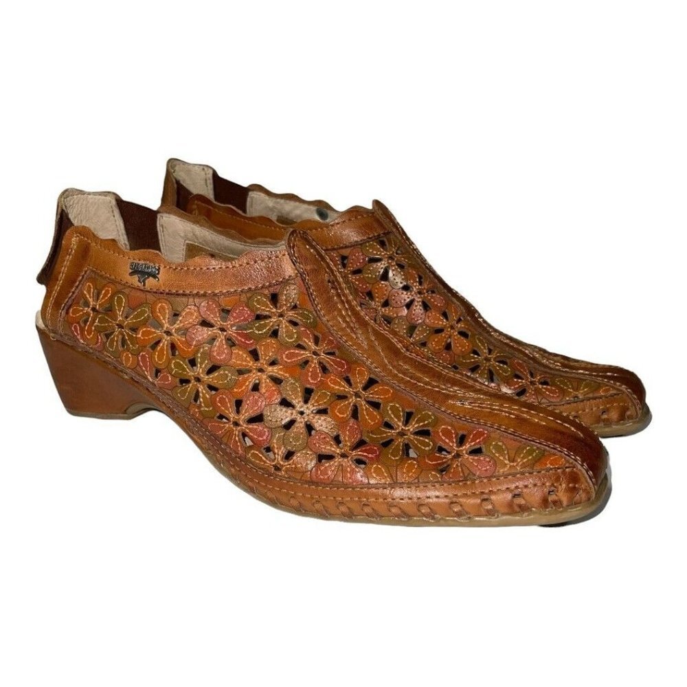 Pikolinos Women 38 Romana Leather Leather Lasercut Low Heel Closed Toe Sandals